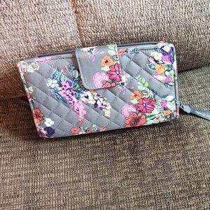 Vera Bradley deluxe all together crossbody